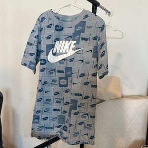Nike Kids Gray and Blue Logo T-Shirt